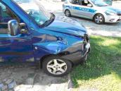 Pijany wjechał w budynek