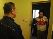 Rozrabiali i grozili policjantom