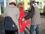 Pamiętajmy o złodziejach, przy świątecznych zakupach 