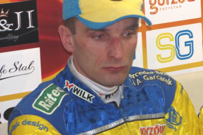 Tomasz Gapiński nadal będzie jeździł w żółto-niebieskim kewlarze