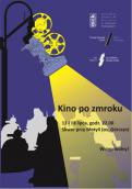 Kino po zmroku w parku przy fontannie