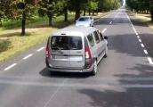 Wyprzedzał „na trzeciego” – stracił prawo jazdy