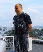 Wojewoda oblał się wodą w zbożnym celu