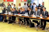 Nowe spojrzenie na władzę w gminach i miastach