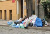 Niezrozumiałe tłumaczenie podwyżek cen za wywóz śmieci