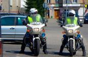 Policjanci na motorach patrolują nasze drogi
