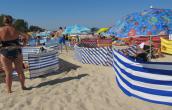 Za dużo ludzi, za mało morza, plaży i miejsc do parkowania