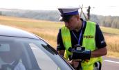 Nieoznakowane radiowozy i policjanci na motocyklach na S3