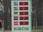 Ceny paliw spadają. Pojedziemy taniej na święta?