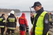Ratowali tonących spod lodu - wspólne ćwiczenia służb