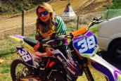 Żadnej hopki się nie boi. To wschodząca gwiazda polskiego motocrossu