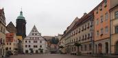 Piękne miasto z Łabą w środku i ponurą historią