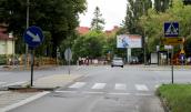 Dla kogoś jest to zaskoczeniem, ktoś jest tym zdziwiony?