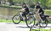 Najmniej na rowerze jeżdżą jednak uczniowie i studenci