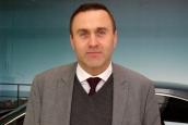 Nazwa pochodzi od pełnej niedźwiedzi kanadyjskiej wyspy