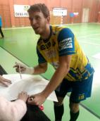 Obolały, ale szczęśliwy gość z Płocka