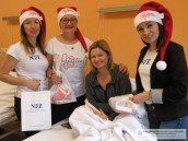 Pacjentów szpitala odwiedził św. Mikołaj