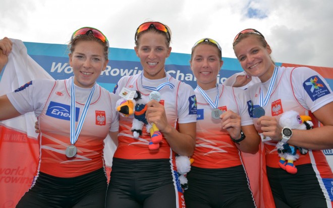 Nasze srebrne wioślarki. Od lewej Joanna Dittmann, Olga Michałkiewicz, Maria Wierzbowska i Monika Chabel