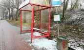 Odpowiedzą za zniszczone przystanki i drogowe znaki