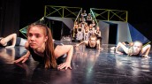 Można wybrać się do teatru, można i na festyn