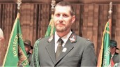 Wilk bywa zainteresowany kontaktem z człowiekiem
