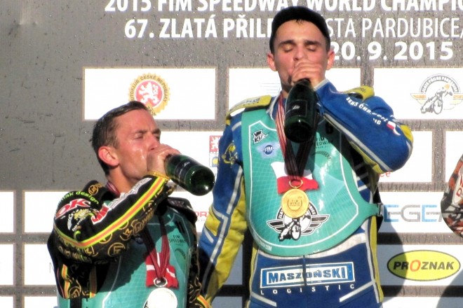 W 2015 roku w Pardubicach Zmarzlik i Thomsen pili już wspólnie szampana. Czy wypiją też po zakończeniu przyszłorocznego sezonu w PGE Ekstralidze?
