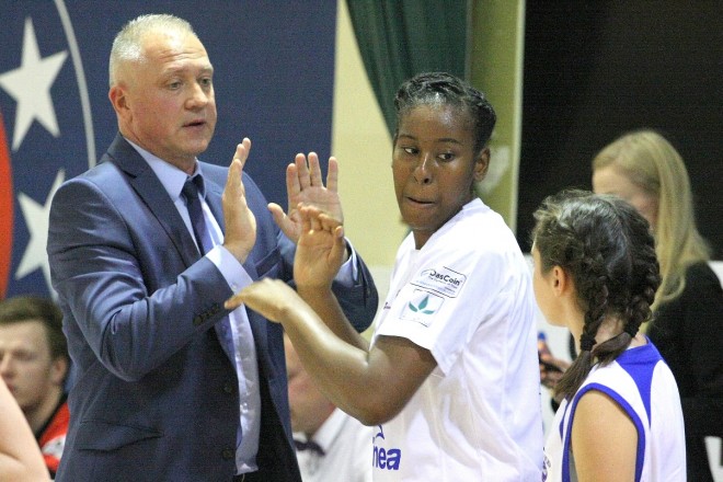 Dariusz Maciejewski i Ariel Atkins