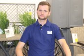 Nie wszyscy lubią robić zakupy w dużym tłoku
