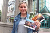 Pocztówkę można wrzucić do skrzynki pocztowej