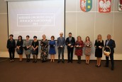 Nagrody dla nauczycieli przy okazji święta 
