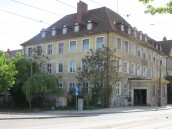 Żal CEZiB, ale i komunikacji tramwajowej szkoda