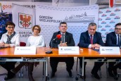 Budowa CEZiBu na Warszawskiej staje się faktem