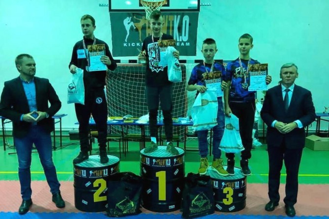 Piotr Żmijak na najwyższym stopniu podium