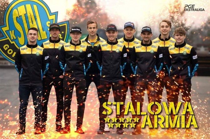 Stalowa armia szlifuje formę