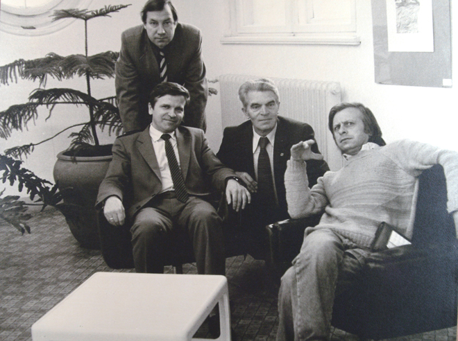 J. Słowik - siedzi pierwszy z lewej, obok Jerzy Szalbierz, z tyłu Szczepan Kaszyński i Józef Czerniewicz