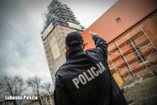 Z trzema promilami po rusztowaniu katedry