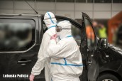 Przebierańcy niby dezynfekują, a okradają mieszkania