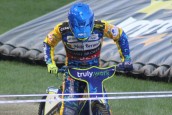 Jazda Stali przypomina dzisiaj grę w toto-lotka