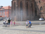 Miasto uruchamia kurtyny wodne