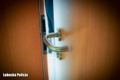 Oferował mieszkanie, brał pieniądze i znikał