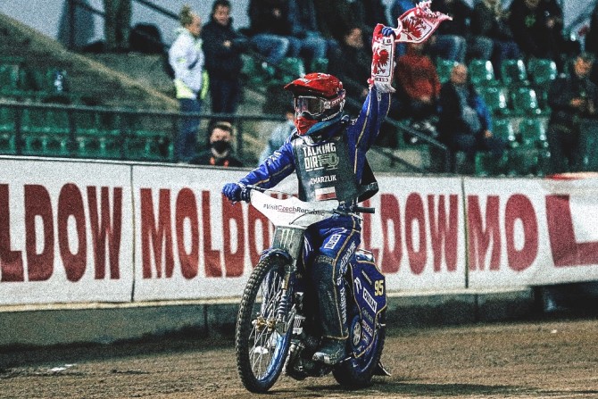 Bartosz Zmarzlik tym razem nie stanął na podium, ale nadal jest faworytem  do wywalczenia złotego medalu