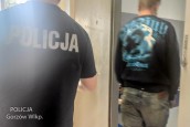Chcieli włamać się do auta, zostali zatrzymani