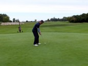 Gra w golfa także jesienią służy zdrowiu