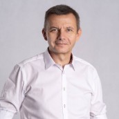 Ich motywuje to, że pacjenci ich potrzebują