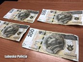 Płaciła fałszywymi pieniędzmi za alkohol i pizzę