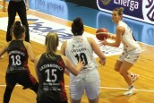 Wysokie zwycięstwo koszykarek w Toruniu