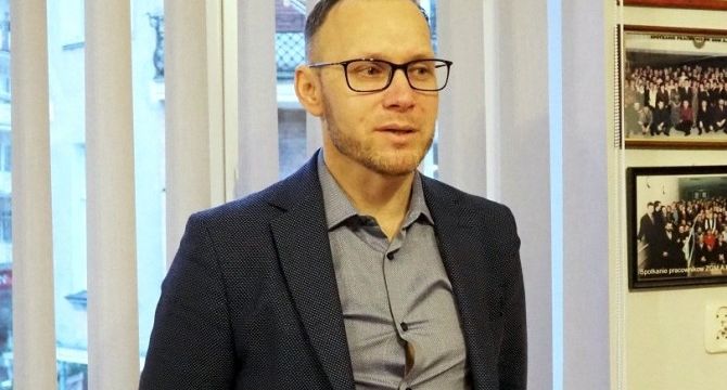 Dyrektor Paweł Nowacki