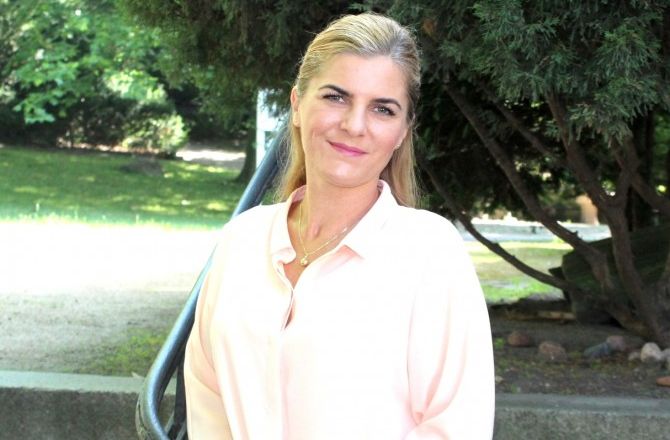 Dr Ewa Pawlak