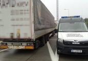 Naczepy z niebezpiecznymi usterkami wycofane z ruchu