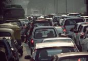 Połowa Polaków sądzi, że auta nie szkodzą środowisku